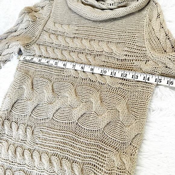 Banana Republic Wool Blend Knit Sweater Size Medium - Picture 5 of 7